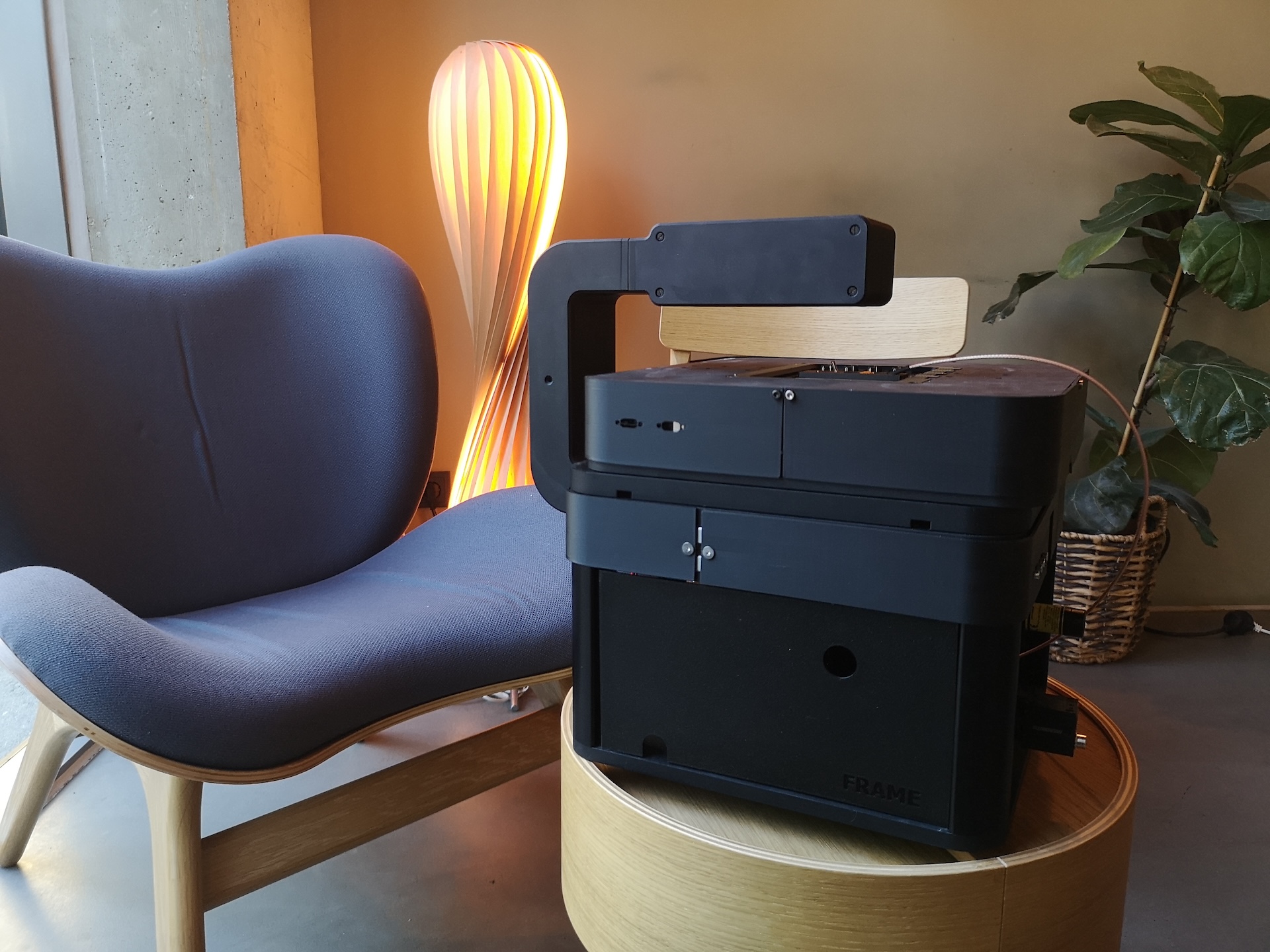 FRAME microscope with motorized stage and fluorescence cubes